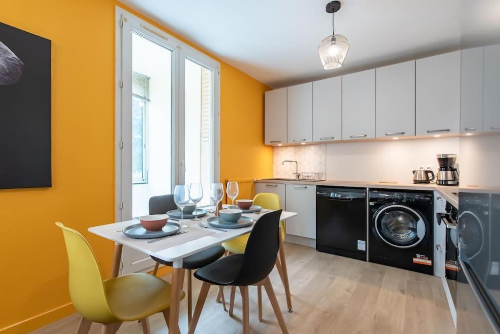 Appartement Renove Pour 6 Avec Parking Villeurbanne Bagian luar foto